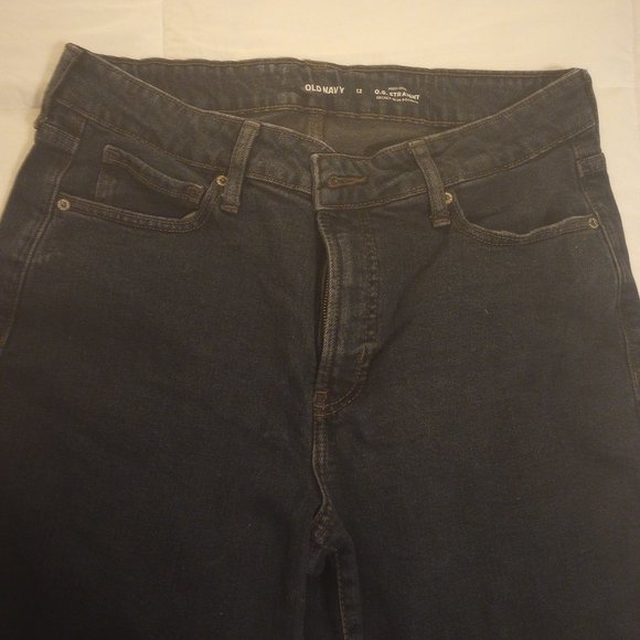 Old Navy High Waist Jeans - Picture 3 of 4